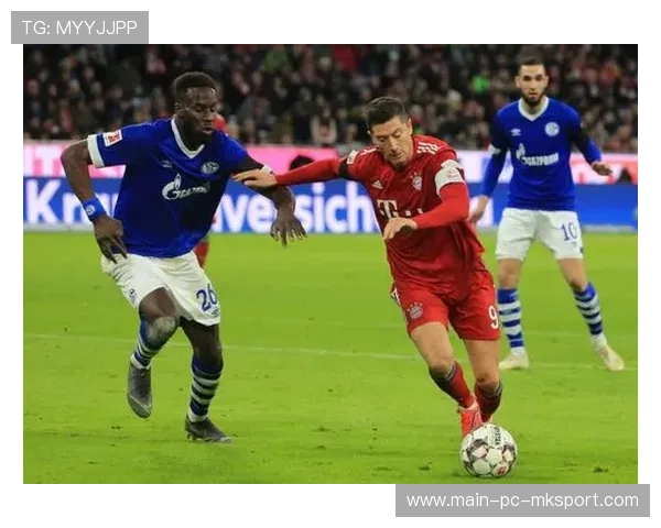 拜仁慕尼黑外线推进构建稳固压制层级